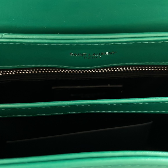 ❌SOLD❌ NEW Saint Laurent Toy Loulou Bag in Green Field - Picture 7 of 14